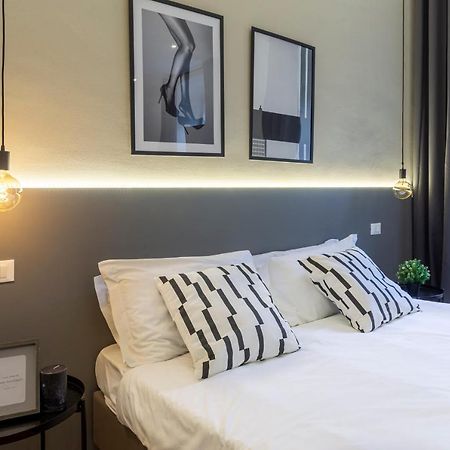 Amazing Studio In The City Center + Wifi Trieste Exterior photo